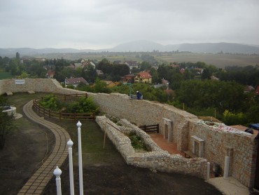 Solymár, Mátyás király korabeli Szarkavár rekonstrukciója